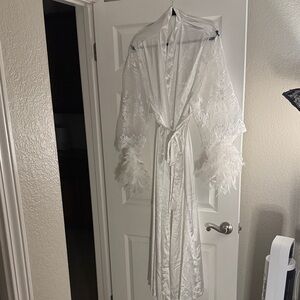 Elegant White Lace Robe with Feather Trim